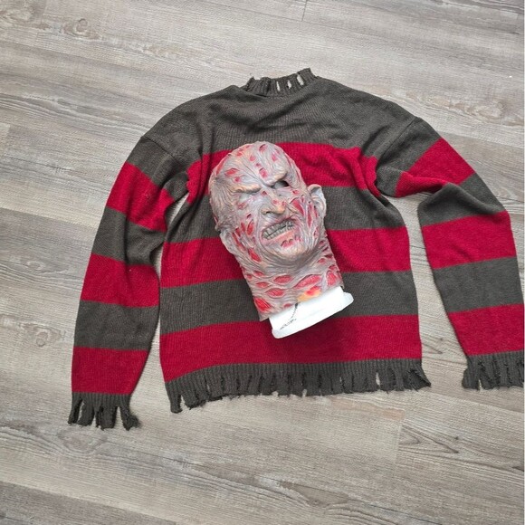Freddy Kruger mask and size large  sweater. Mask is new. - Picture 3 of 8